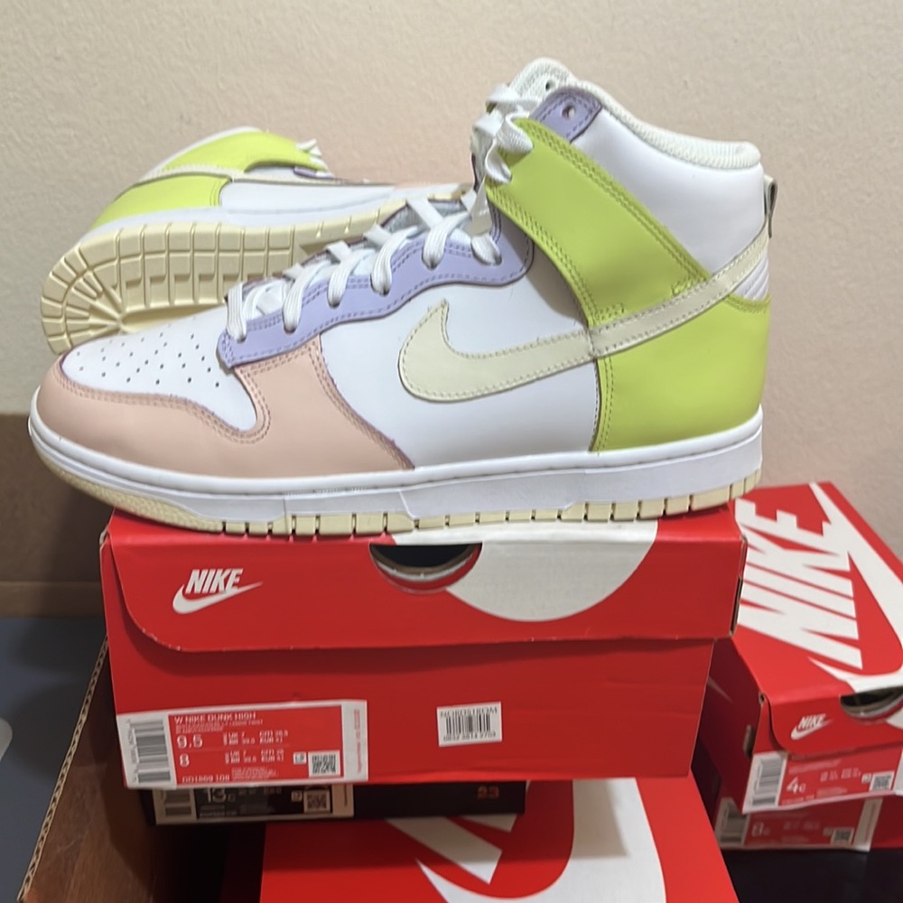 Nike dunk High Womens white/cashmere lemon twist